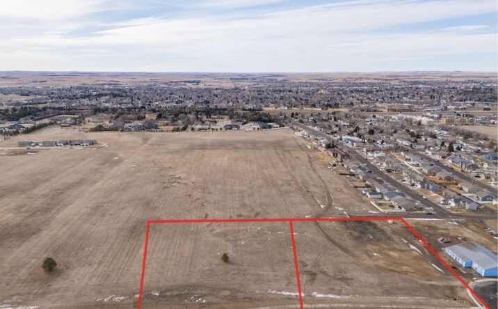 Pictures of Land property located at 21st St E, Dickinson, ND 58601 for sales - image #1