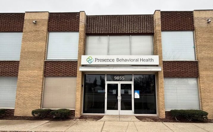 Pictures of Office property located at 9855 W Roosevelt Rd, Westchester, IL 60154 for sales - image #1