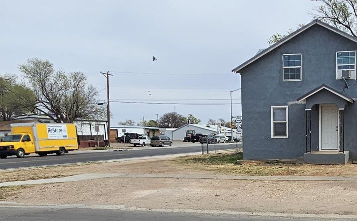 Pictures of Multifamily property located at 711 E 7th Street, Clovis, NM 88101 for sales - image #1