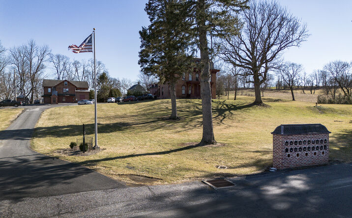 Pictures of Multifamily property located at 10463 Jonestown Rd, Annville, PA 17003 for sales - image #1
