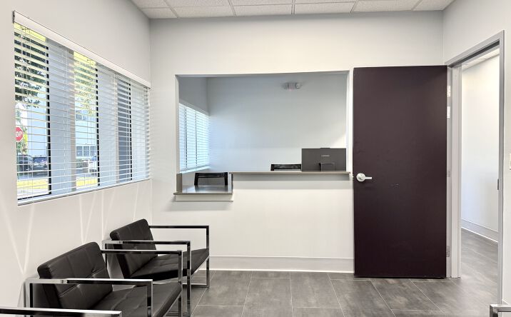 Pictures of Office property located at 2933 W Cypress Creek Rd, Fort Lauderdale, FL 33309 for sales - image #1