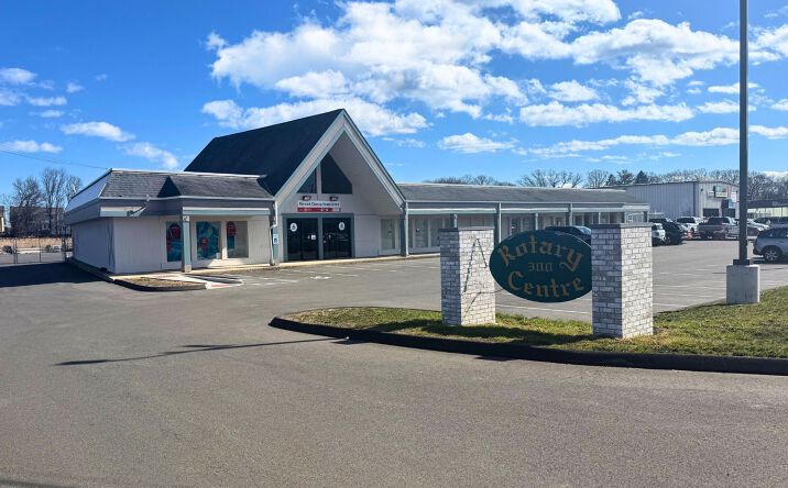Pictures of Retail property located at 300 Ferry Blvd, Stratford, CT 06615 for sales - image #1