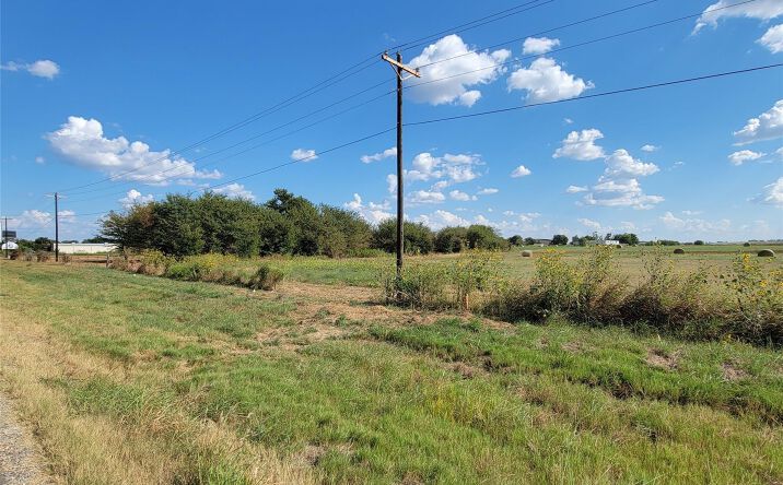 Pictures of Land, Mixed Use, Retail property located at US-82, Lindsay, TX 76250 for sales - image #1