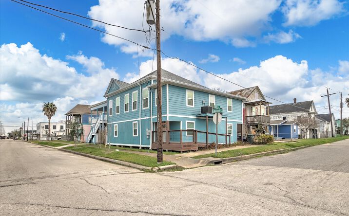 Pictures of Multifamily, Office property located at 3727 Avenue H, Galveston, TX 77550 for sales - image #1