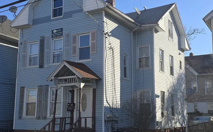 Pictures of Multifamily property located at 265 James St, New Haven, CT 06513 for sales - image #1