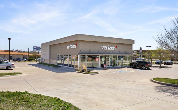 Pictures of Retail property located at 740 Adams Dr, Weatherford, TX 76086 for sales - image #1