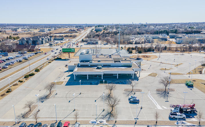 Pictures of Retail property located at 6320 Telluride Dr, Lincoln, NE 68521 for sales - image #1