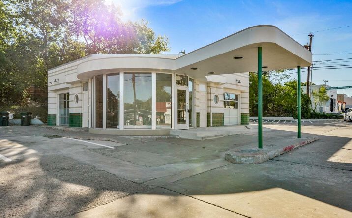 Pictures of Office, Retail property located at 2222 San Pedro Ave, San Antonio, TX 78212 for sales - image #1