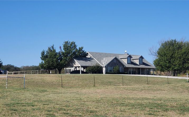 Pictures of Land property located at 572 Co Rd 3799, Paradise, TX 76073 for sales - image #1