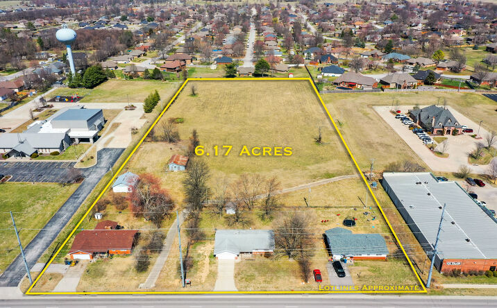 Pictures of Land property located at 903-907 W Mt. Vernon, Nixa, MO 65714 for sales - image #1