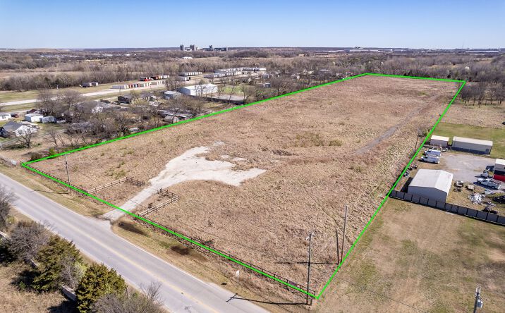 Pictures of Industrial, Self Storage property located at 1619 N 129th E Ave, Tulsa, OK 74116 for sales - image #1