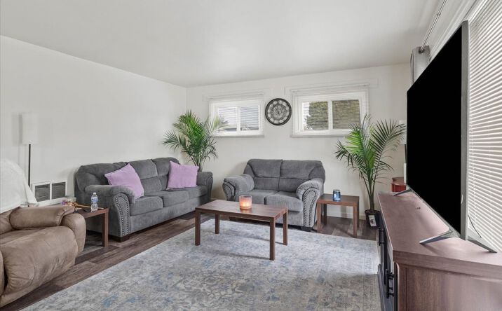 Pictures of Multifamily property located at 1735 Market St NE, Salem, OR 97301 for sales - image #1