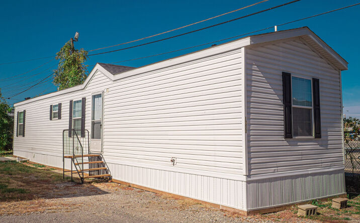 Pictures of Mobile Home Park property located at 1900 N Willow Rd, Evansville, IN 47711 for sales - image #1
