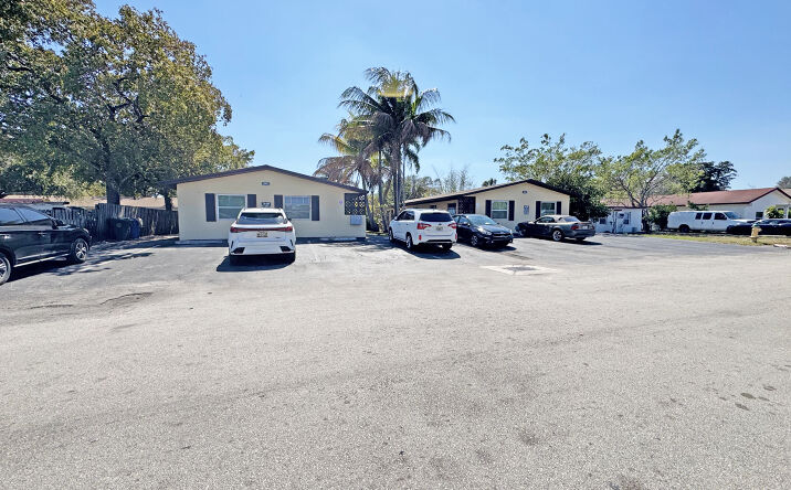 Pictures of Multifamily property located at 146 NW 40th Ct, Oakland Park, FL 33309 for sales - image #1
