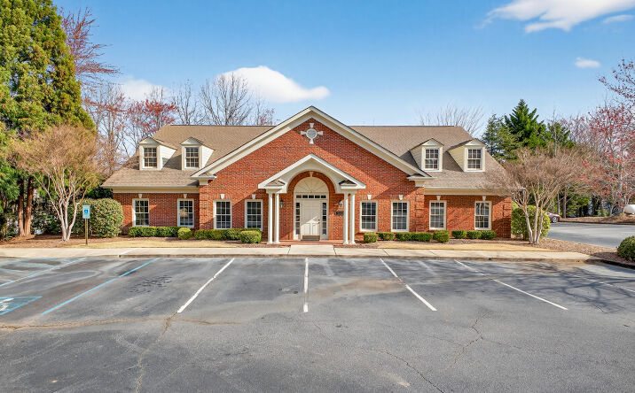 Pictures of Office property located at 5 Hawthorne Park Ct, Greenville, SC 29615 for sales - image #1