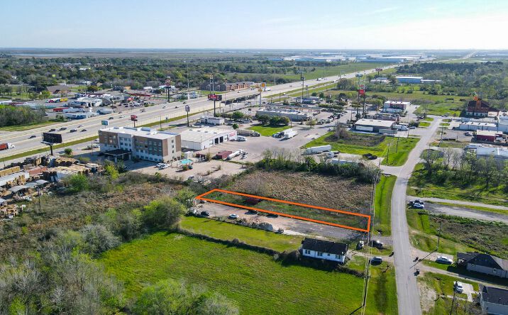 Pictures of Land property located at 4210 11th St, Brookshire, TX 77423 for sales - image #1