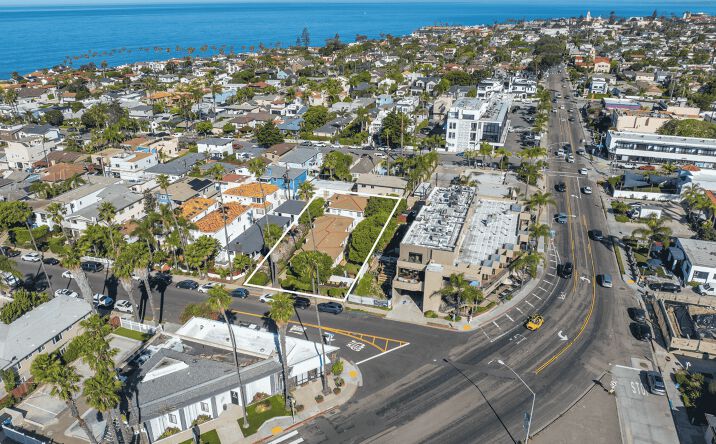 Pictures of Multifamily property located at 444 Bonair St, San Diego, CA 92037 for sales - image #1