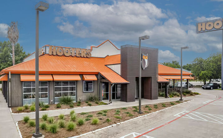 Pictures of Retail property located at 3921 Jack Kultgen Fwy, Waco, TX 76711 for sales - image #1