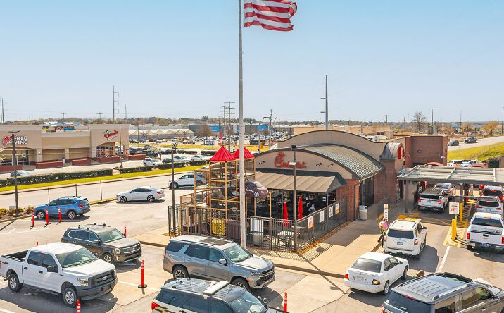 Pictures of Retail property located at 3 Stonebridge Blvd, Jackson, TN 38305 for sales - image #1