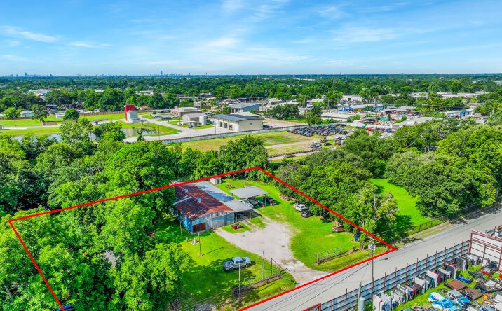 Pictures of Industrial, Mixed Use property located at 132 Hambrick Rd, Houston, TX 77060 for sales - image #1
