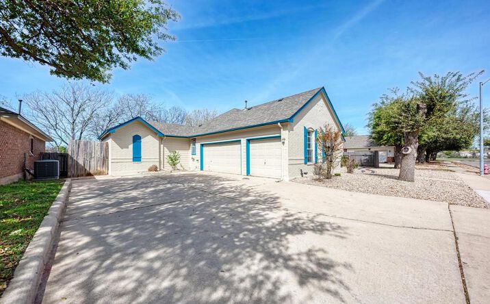 Pictures of Land property located at 1612 Zunker Cove, Round Rock, TX 78665 for sales - image #1
