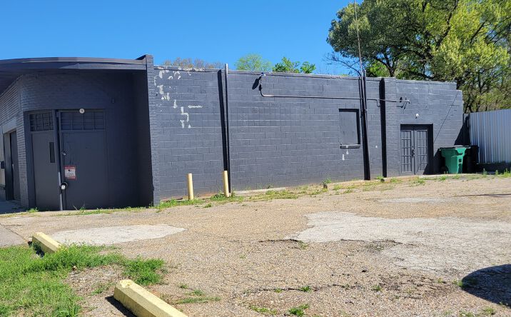 Pictures of Industrial, Mixed Use, Special Purpose property located at 1702 E Cotton St, Longview, TX 75602 for sales - image #1