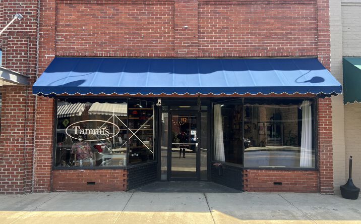 Pictures of Mixed Use, Office, Retail property located at 112 E Main St, Lake City, SC 29560 for sales - image #1