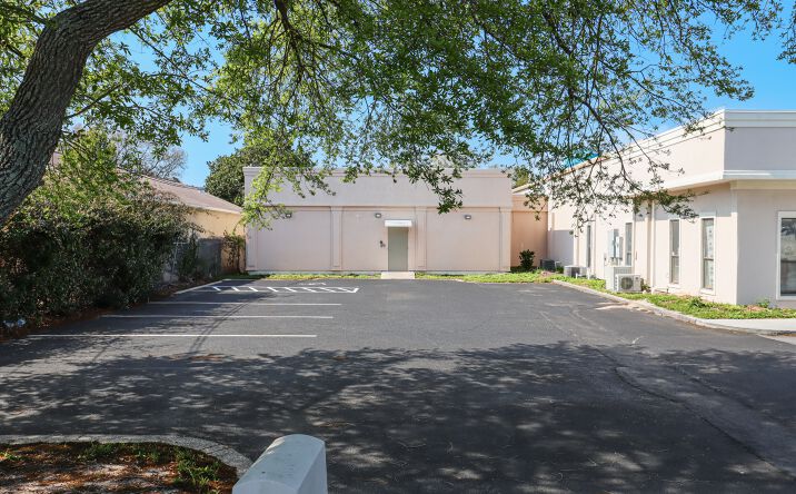 Pictures of Industrial, Office property located at 185 Stahlman Ave, Destin, FL 32541 for sales - image #1