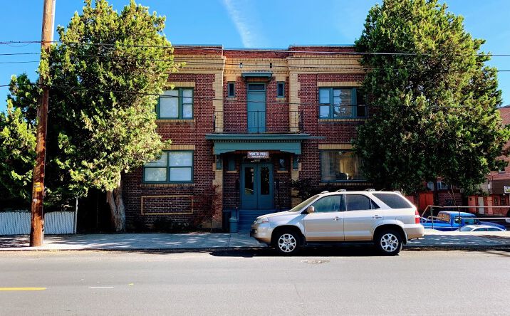 Pictures of Multifamily property located at 1120 Pine St, Klamath Falls, Klamath Falls, OR 97601 for sales - image #1