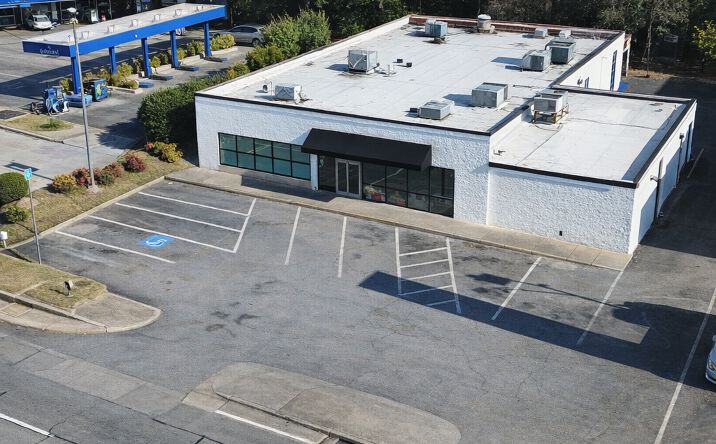 Pictures of Retail property located at 1272 Johnson Ferry Rd, Marietta, GA 30068 for sales - image #1