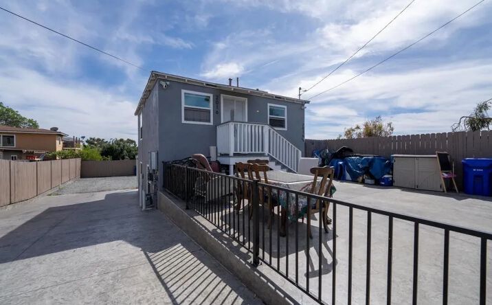 Pictures of Multifamily property located at 2016 E 10th Street, National City, CA 91950 for sales - image #1
