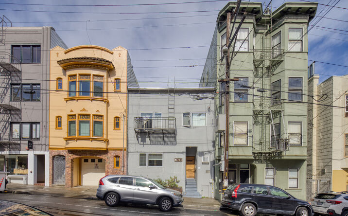 Pictures of Multifamily property located at 1016 Washington St, San Francisco, CA 94108 for sales - image #1