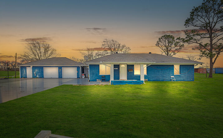 28539 TX-36, Damon, TX 77430 | Crexi.com