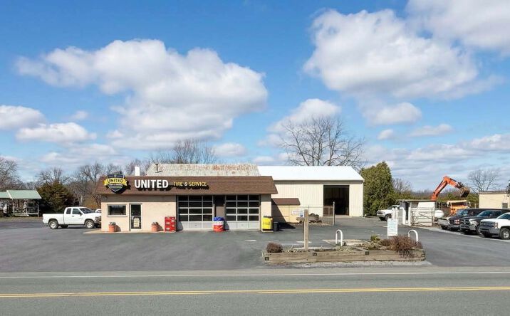 Pictures of Retail, Industrial property located at 4094 Chestnut St, Emmaus, PA 18049 for sales - image #1