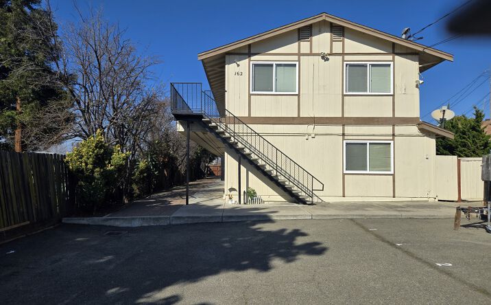 Pictures of Multifamily property located at 162 Sunset Blvd, Hayward, CA 94541 for sales - image #1