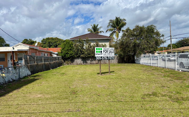 Pictures of Land property located at 1101 NW 25th St, Miami, FL 33125 for sales - image #1