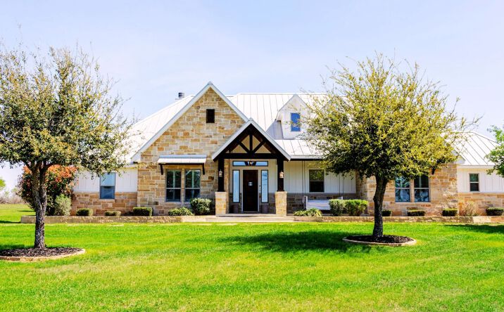 Pictures of Land property located at 1980 County Rd 361, La Vernia, TX 78121 for sales - image #1