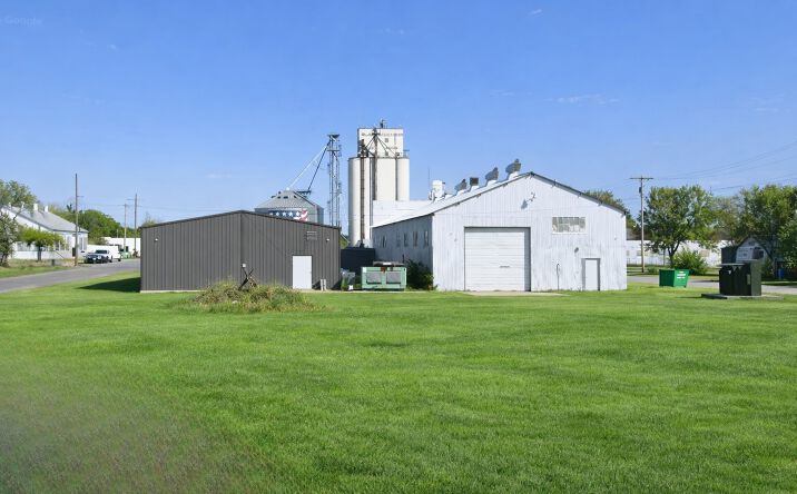 Pictures of Special Purpose property located at 417 N 1st Street, Blackwell, OK 74631 for sales - image #1