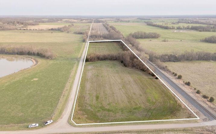 Pictures of Land property located at 3043 Zodiac Road, Liberal, MO 64762 for sales - image #1