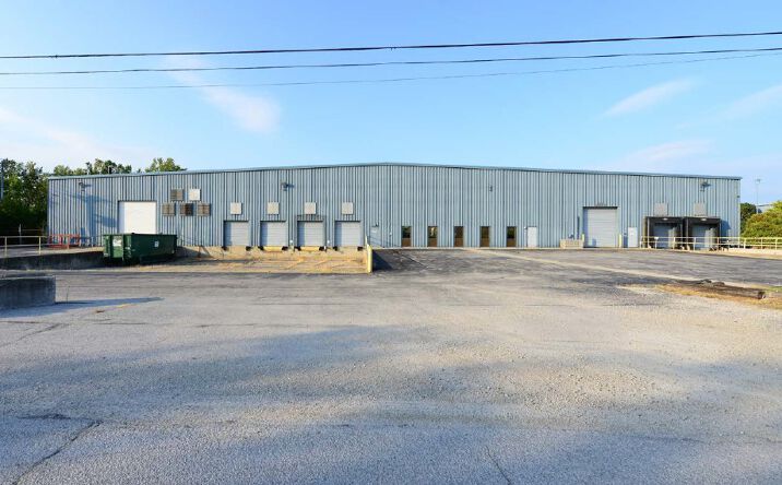 Pictures of Industrial property located at 1135 4th St, Perrysburg, OH 43551 for sales - image #1