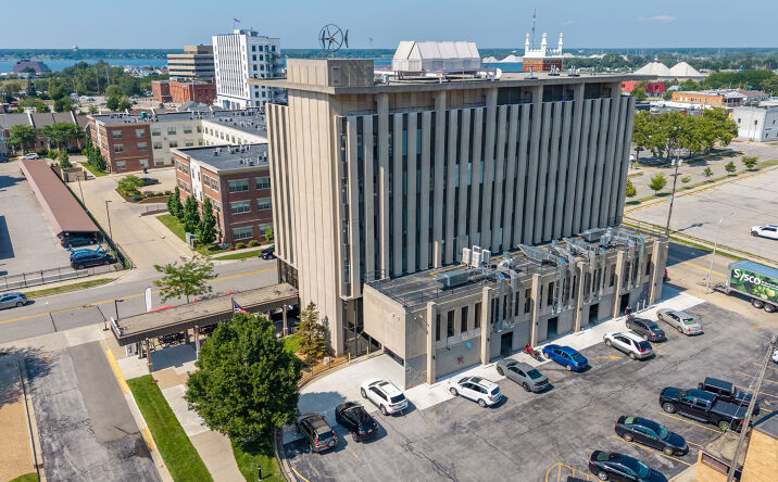 Pictures of Retail, Office, Mixed Use property located at 221 webster ave, Muskegon, MI 49440, 221 West Webster Avenue, Muskegon, MI 49440 for sales - image #1