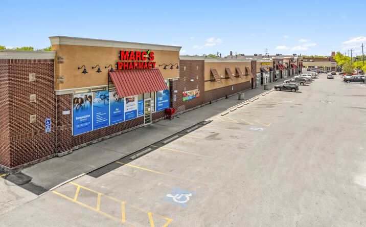 Pictures of Retail property located at 22800 Lakeshore Blvd, Euclid, OH 44123 for sales - image #1