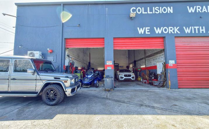 Pictures of Business for Sale, Retail property located at Profitable Mechanic Shop For Sale In West Park / Hollywood, West Park, FL 33023 for sales - image #1