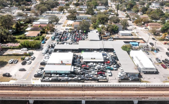 Pictures of Industrial, Retail property located at 5700 NW 27th Ave, Miami, FL 33142 for sales - image #1