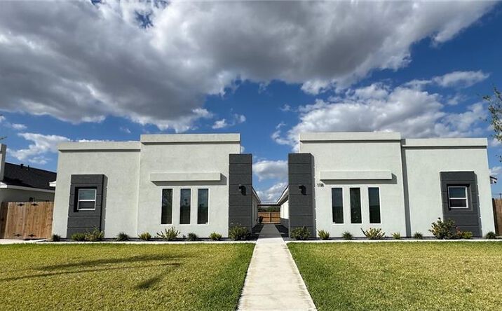 Pictures of Multifamily property located at 1118 Country Club Drive, Alamo, TX 78516 for sales - image #1