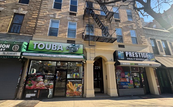Pictures of Retail property located at 227-229 West 116th Street, New York, NY 10026 for sales - image #1