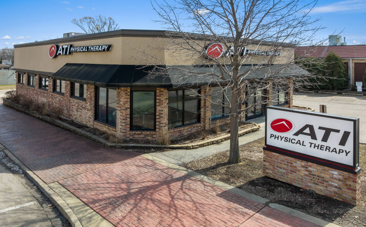 Pictures of Office property located at 2701 Sheridan Rd, Zion, IL 60099 for sales - image #1