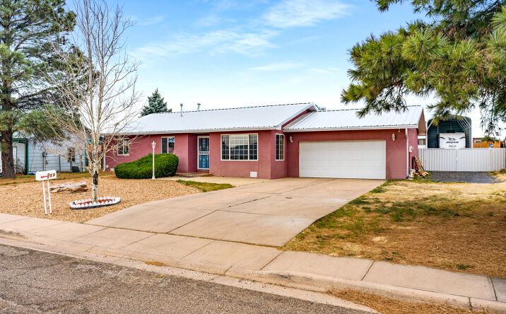 Pictures of Mixed Use, Office, Special Purpose property located at 555 Vegas Dr, Las Vegas, NM 87701 for sales - image #1