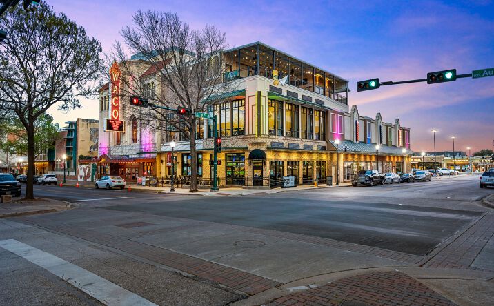 Pictures of Retail property located at 724 Austin Ave Suite B, Waco, TX 76701 for sales - image #1