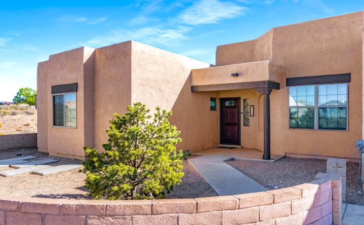 Pictures of Mixed Use, Office, Self Storage, Special Purpose property located at 200 Aldaba Cir NE, Rio Rancho, NM 87124 for sales - image #1